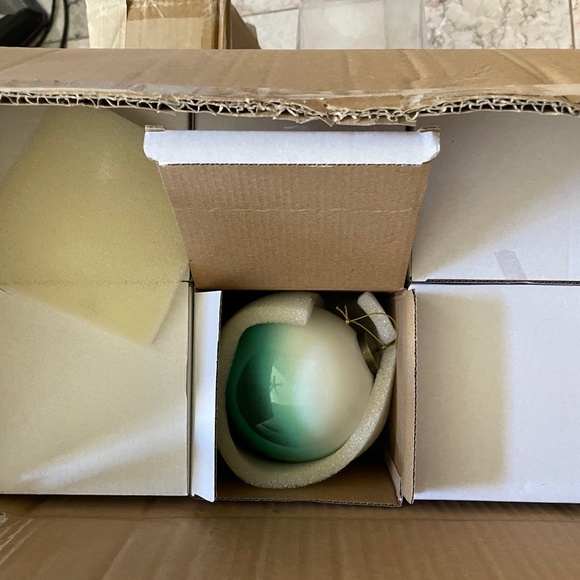 WISTERIA TWO-TONE GLASS ORNAMENTS, WHITE & TEAL (Set of 6) - Picture 13 of 14